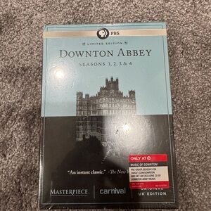 Downton Abbey Seasons 1-4 Blu-ray Set